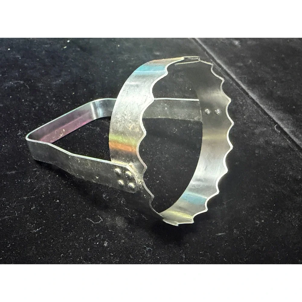 Vintage Kwik-Kut Serrated Biscuit Cookie Cutter Mohawk NY Metal Kitchen Tool